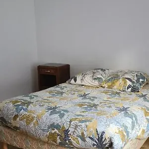 Appartement T1 Saisonnier, Entrecasteaux